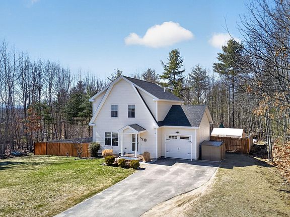 3rd image of 52 Harvest Hill Road