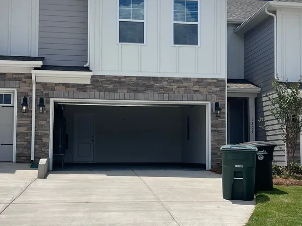 1207 Cedar Branch Pl NW, Huntersville, NC 28078