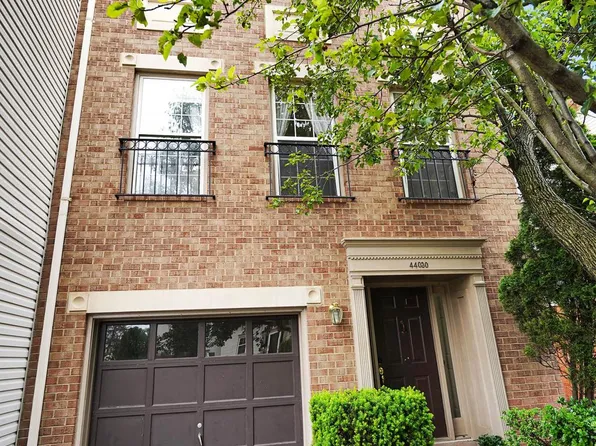 44030 Gala Cir, Ashburn, VA 20147