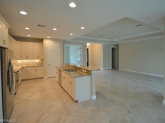 3rd image of 10055 Hidden Pines Ln