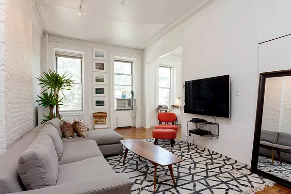 Rented by Town Residential | media 49