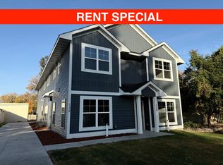 132 20th Ave S #134, Hopkins, MN 55343