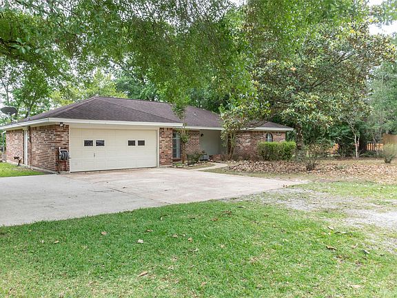 2nd image of 203 Sassafras Ln
