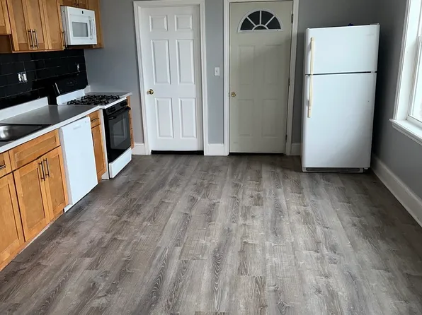 44 Westville St APT 3, Dorchester Center, MA 02124