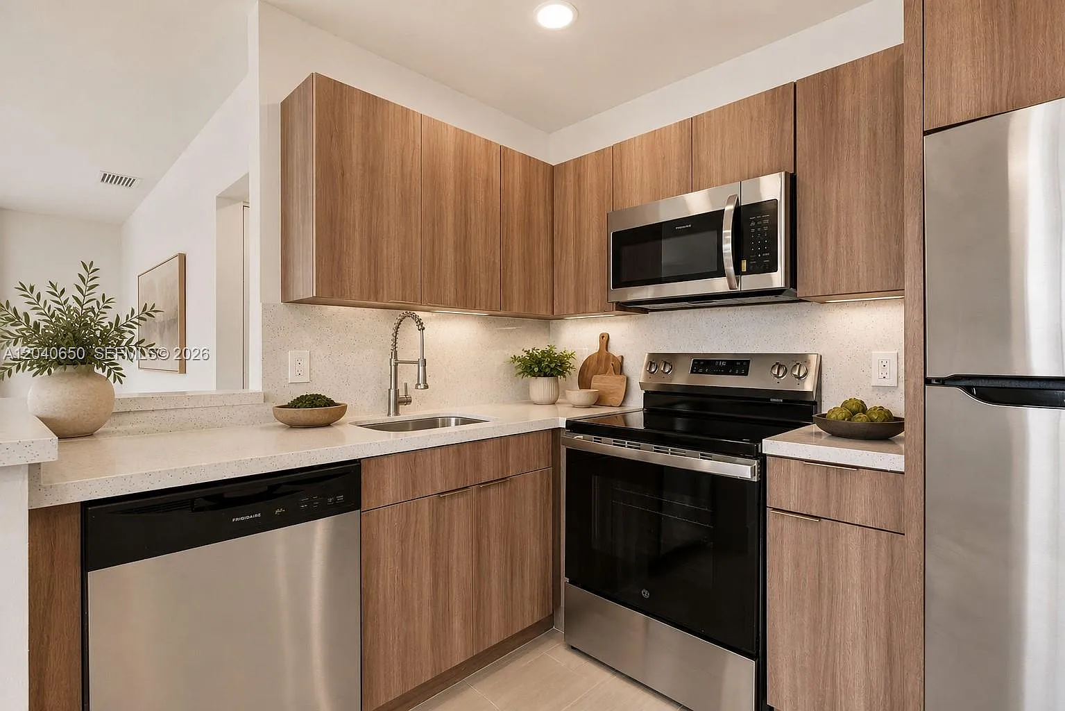 2 bed, 2.0 bath, 860 sqft, $2,300 — Photo 3