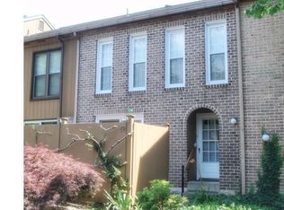 25 Pinehurst Ct, Reading, PA 19607