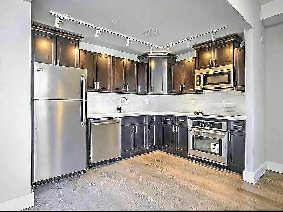 2nd image of 2858 Stillwell Ave APT 3H