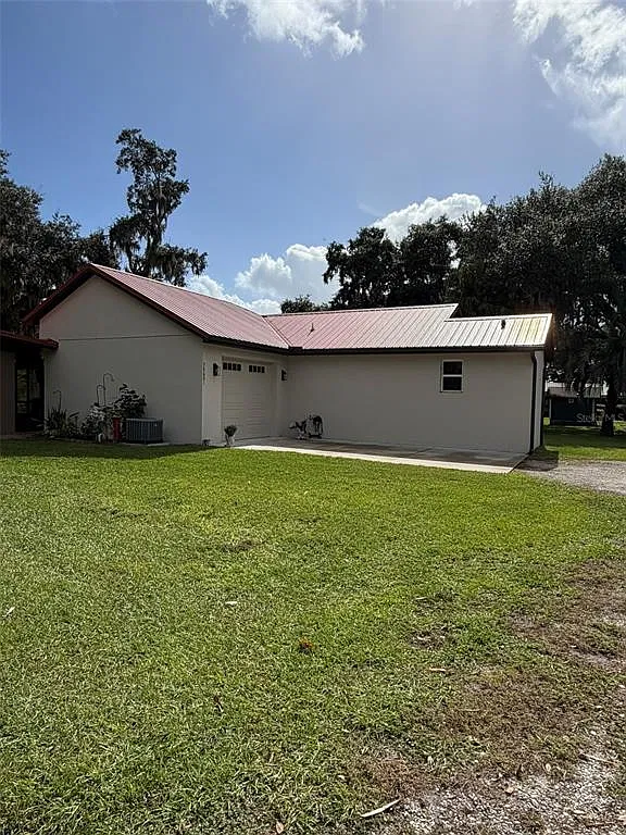 1 bed, 1.5 bath, 930 sqft, $1,800 — Photo 3