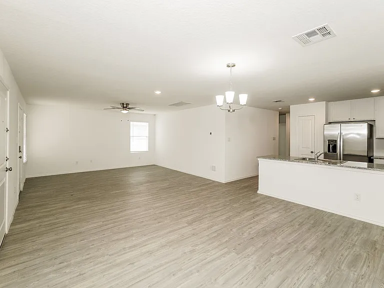 2441 Double Oak Dr — Photo 6
