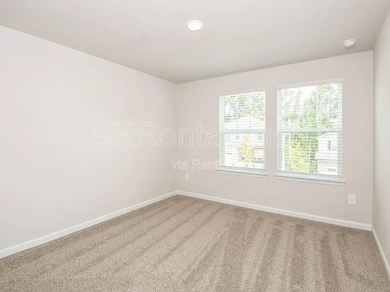 177 Water Oak Way — Photo 10
