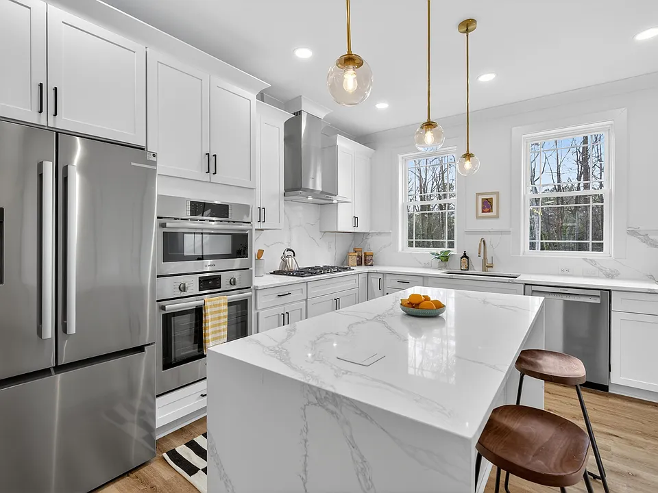 2938F Chapel Hill Rd