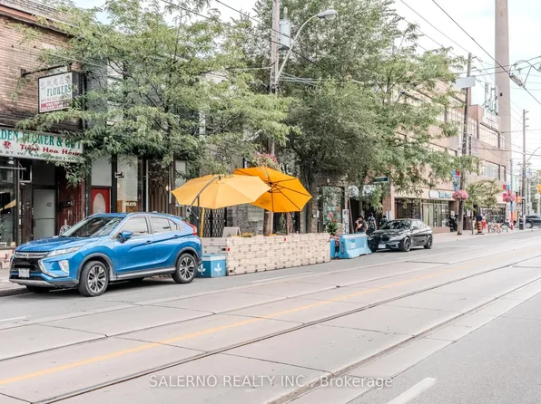 756 Dundas St W, Toronto, ON M6J 1T8