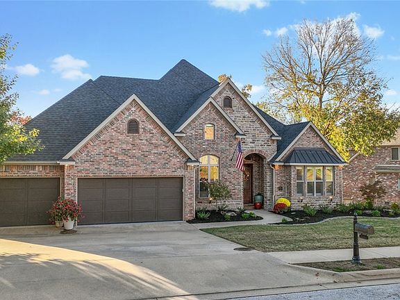 2nd image of 7020 W Inglewood Dr