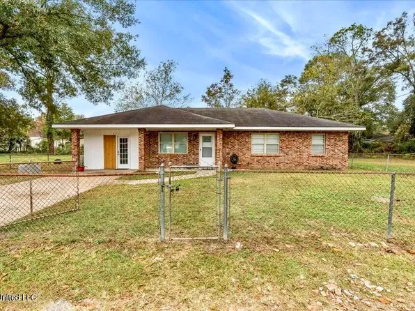 401 Clark St, Picayune, MS 39466