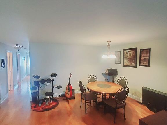 5th image of 703 Aberdeen St