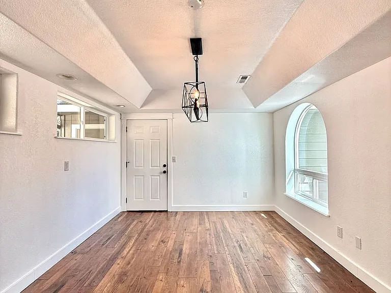 901 Manzanita Dr — Photo 10