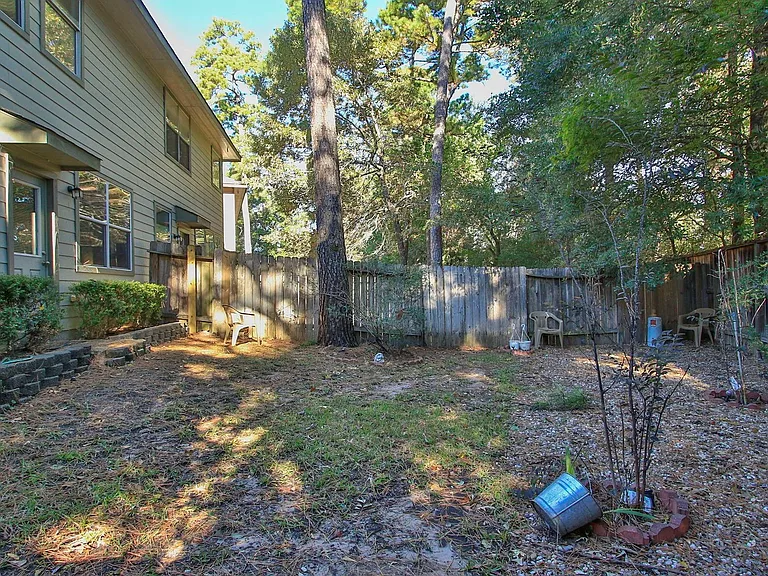 191 N Burberry Park Cir — Photo 32