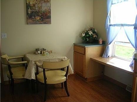 5th image of 10352 N Park Dr