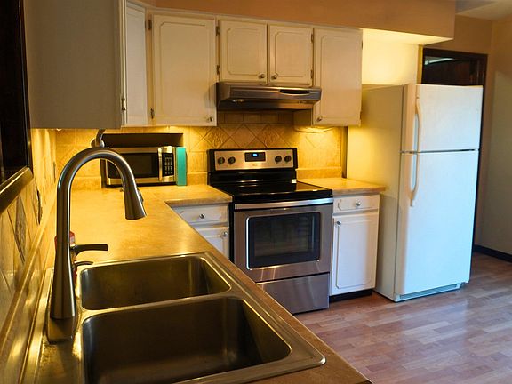 5th image of 2728 S Paxton St