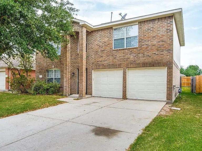 10418 Iris Lake Ct — Photo 2
