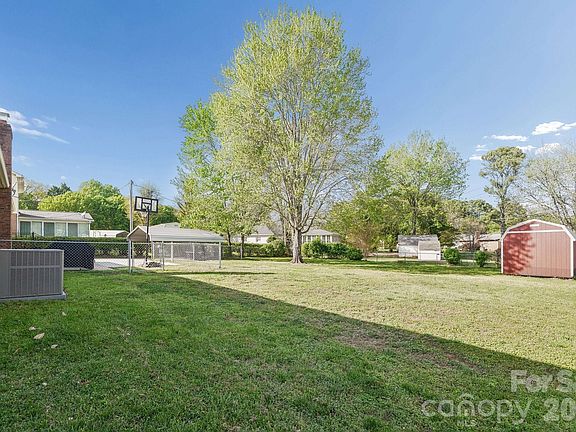 5th image of 13657 Idlewild Rd