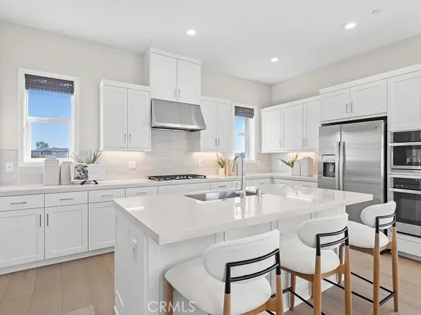 812 Sonia, Irvine, CA 92618