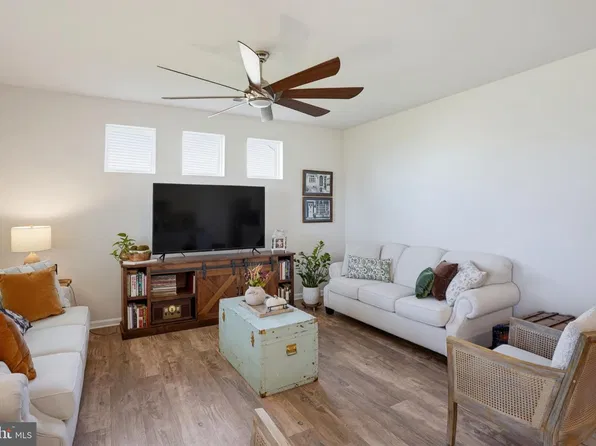 30698 Waterfront Dr, Millsboro, DE 19966