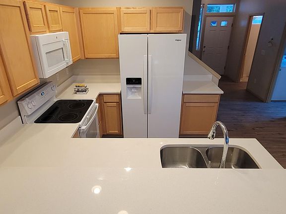 3rd image of 426 Craftsman Dr NW