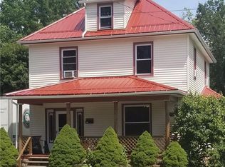 199 Chestnut St, Leetonia, OH 44431