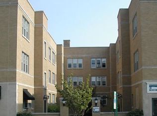 292 W Montrose Ave APT B1, Elmhurst, IL 60126