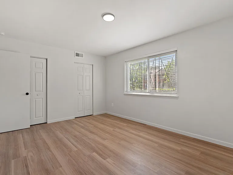 808 Chesapeake St SE #204 — Photo 5