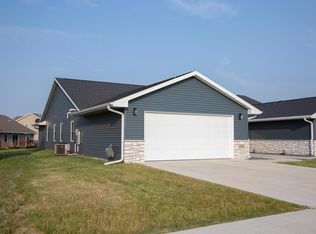 2163 Cheyenne Way, Dubuque, IA 52002