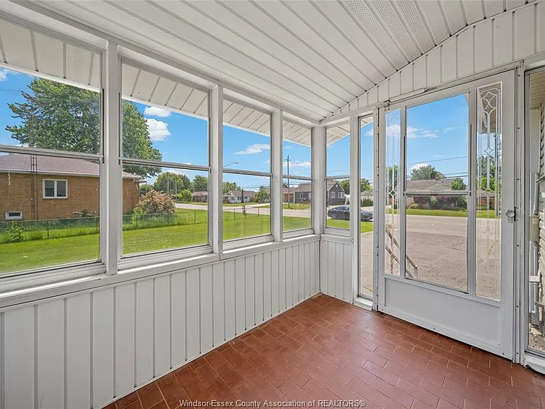 76 Texas Rd — Photo 27