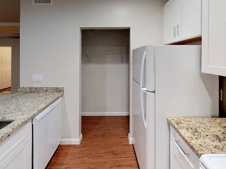 The Whittington Apartments — Photo 49
