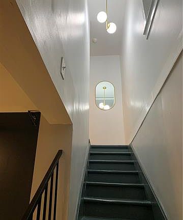 3rd image of 4526 Magazine St