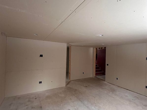 fairbanks-alaska-74487081 picture