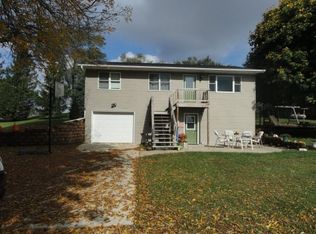 19378 144th Ave, Monticello, IA 52310