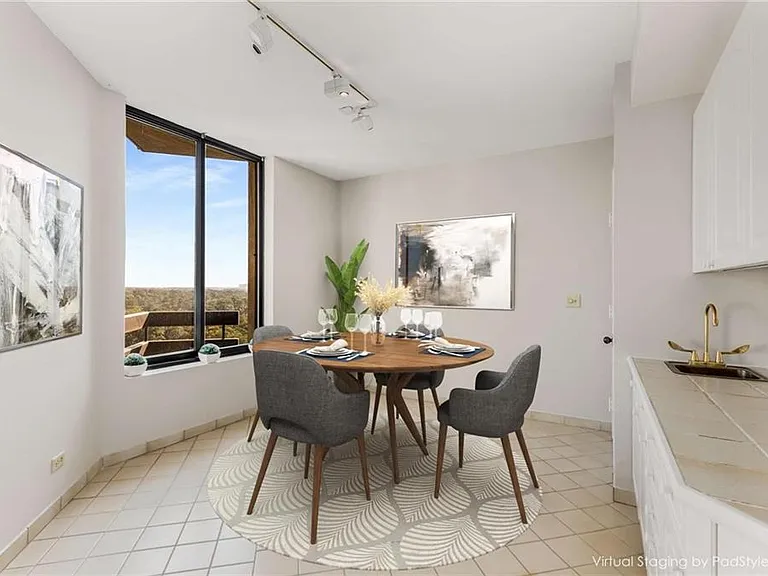 2660 Peachtree Rd NW #18G — Photo 10