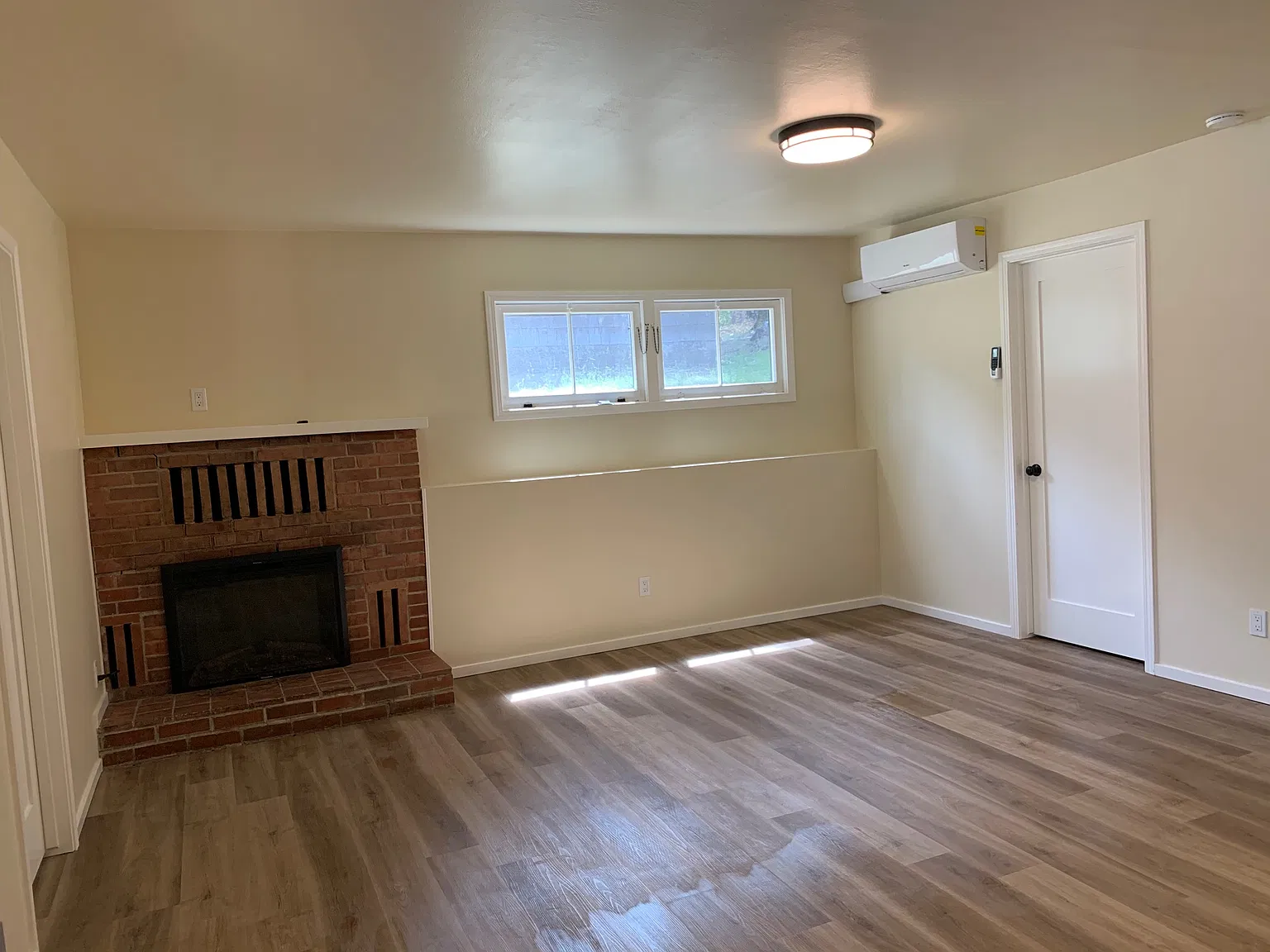 Howell Mountain Rd, Angwin — Photo 4