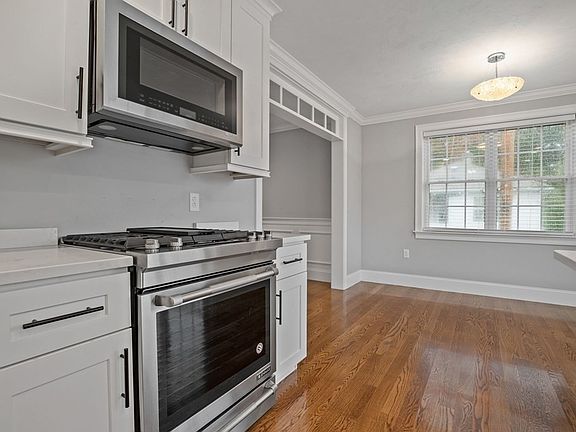5th image of 25 Kidder St Unit C