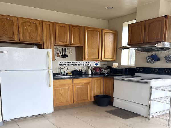 1st image of 71 Whitney Ave