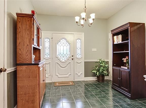 5th image of 2155 Marion Dr