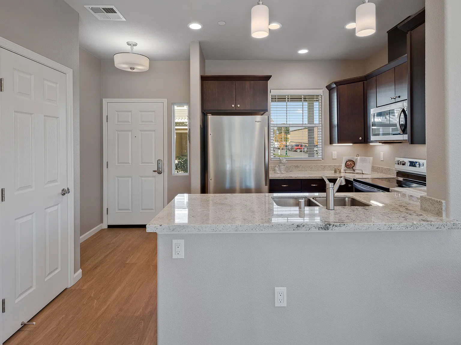 Sendero Townhomes — Photo 2