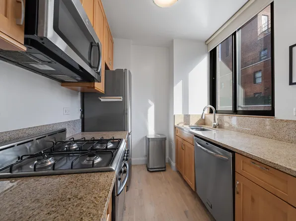 304 East 65th Street image 6 of 17