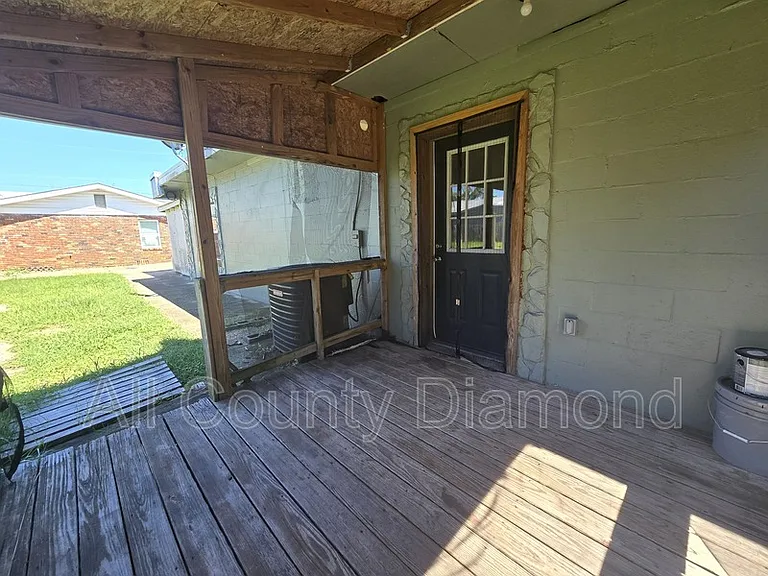 237 Helen Ave #B — Photo 12
