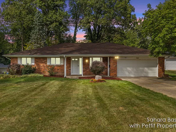 15 Birch Hill Dr, Battle Creek, MI 49015