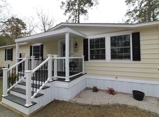 817 Jensen Dr S, Murrells Inlet, SC 29576