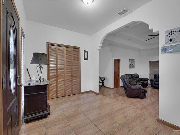 4th image of 4104 Jerry Ann Dr