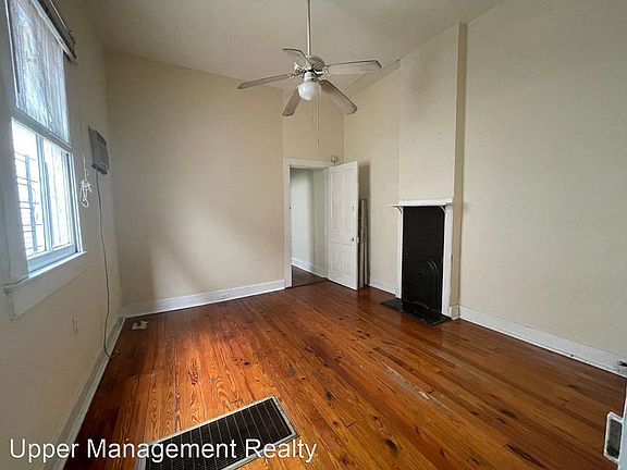 5th image of 823 Jena St
