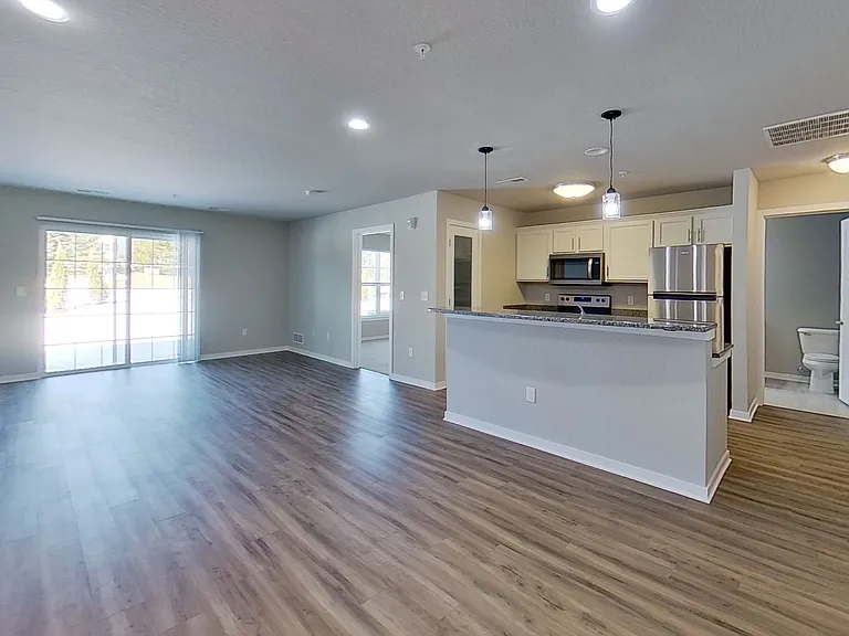 1777 American Eagle Dr — Photo 2